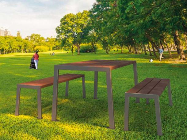 TABLE SEULE TRANQUILLITE - ACIER ET PLASTIQUE RECYCLE